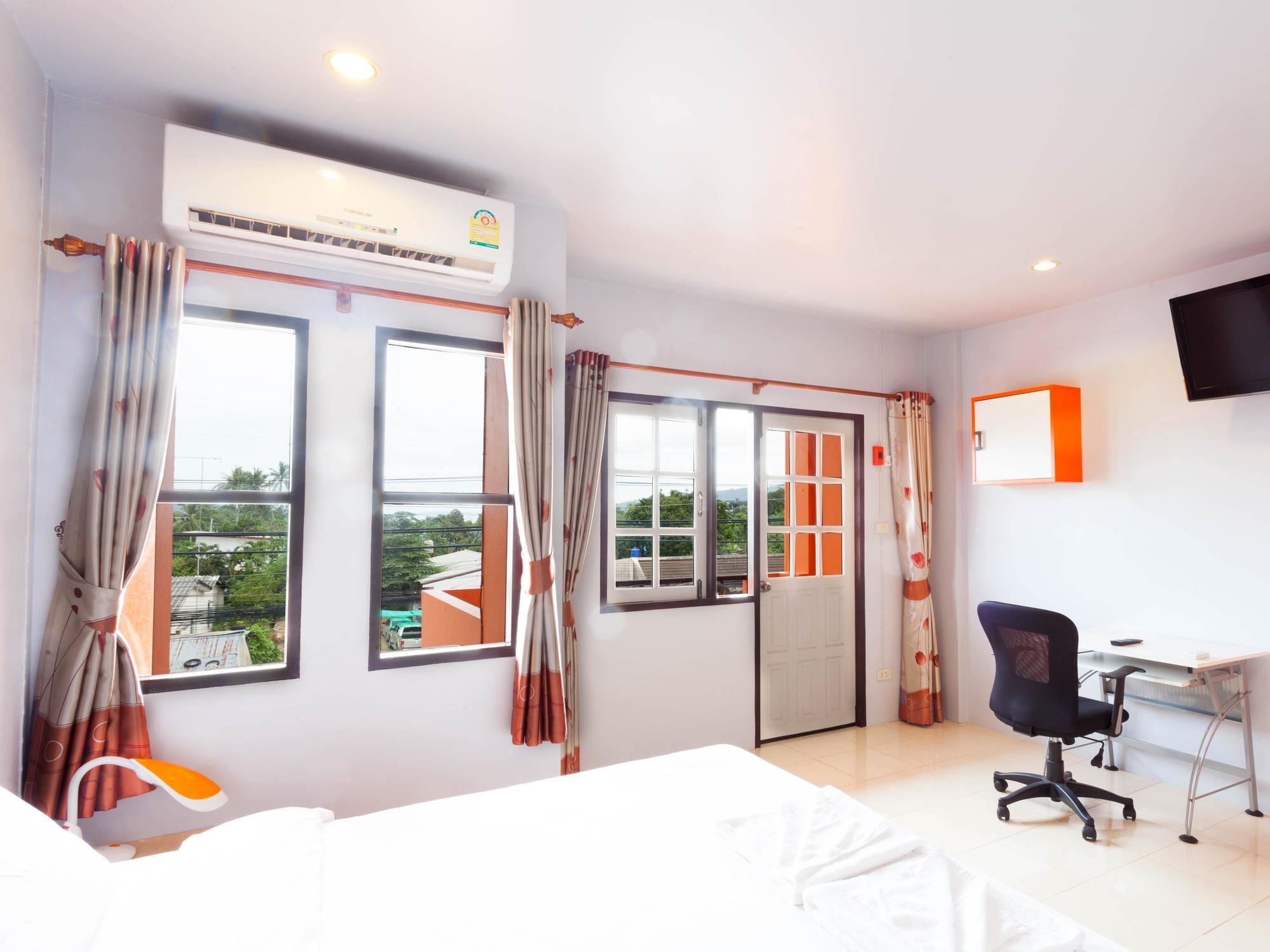 Luna Guesthouse And Travel Rawai Exterior photo